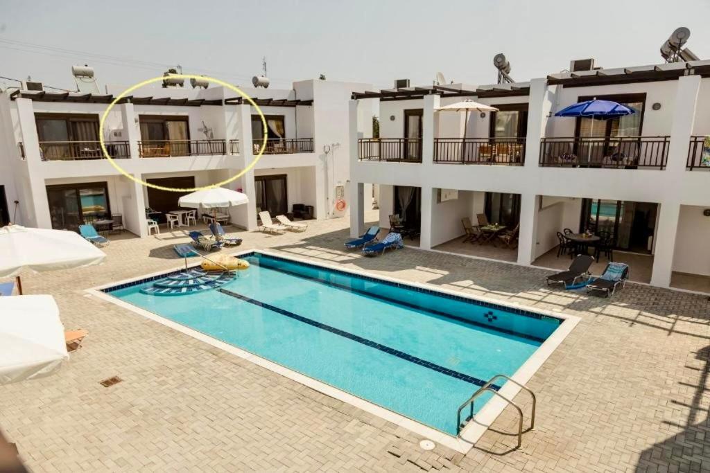 Harmonia At Gennadi Court Apartment Exterior photo